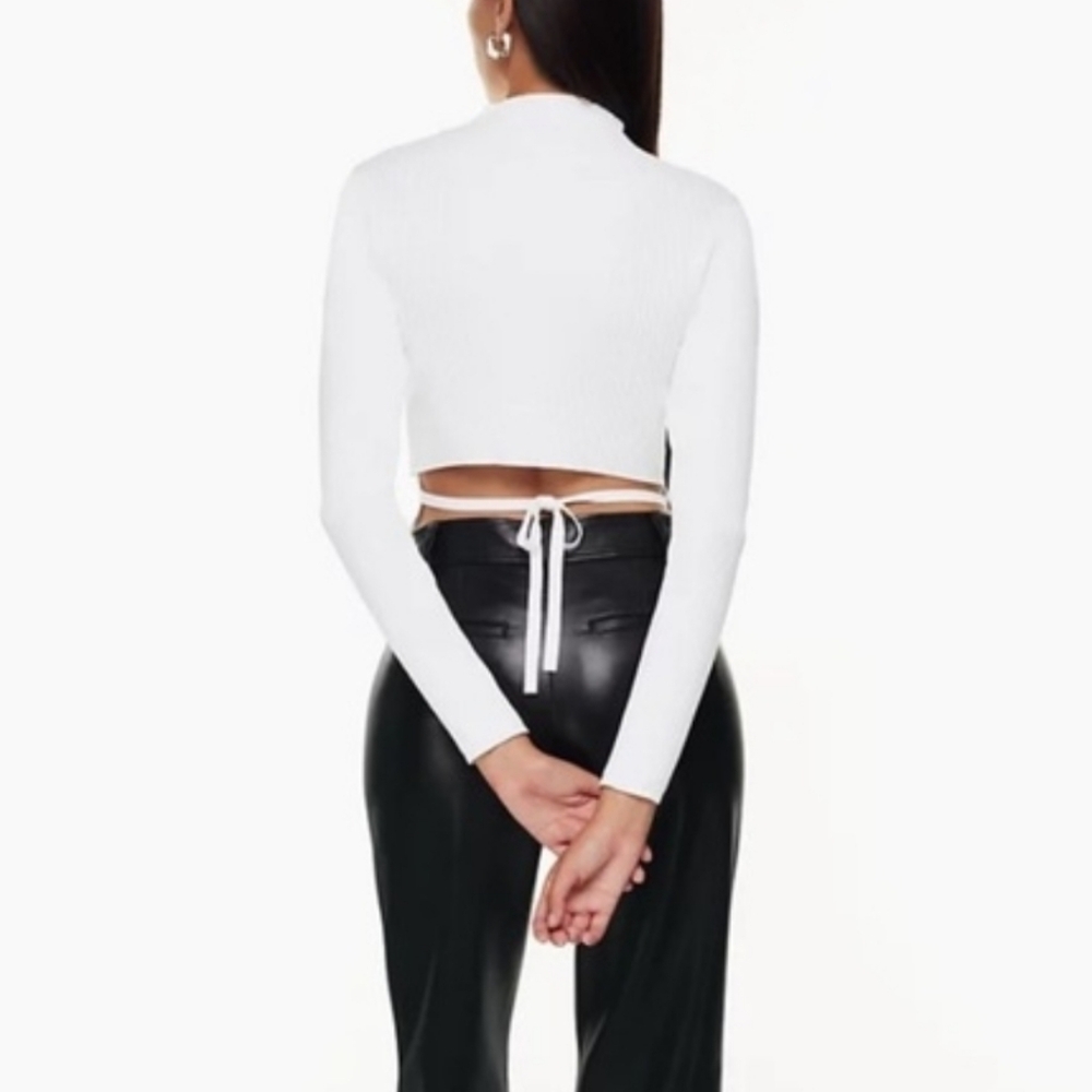 Babaton White Ribbed Tie-Back Long Sleeve Crop Top